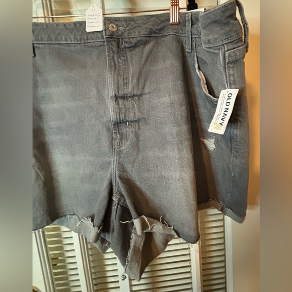 Old Navy Raw Hem Distressed Denim Jean Shorts-Size 28 - Picture 3 of 7